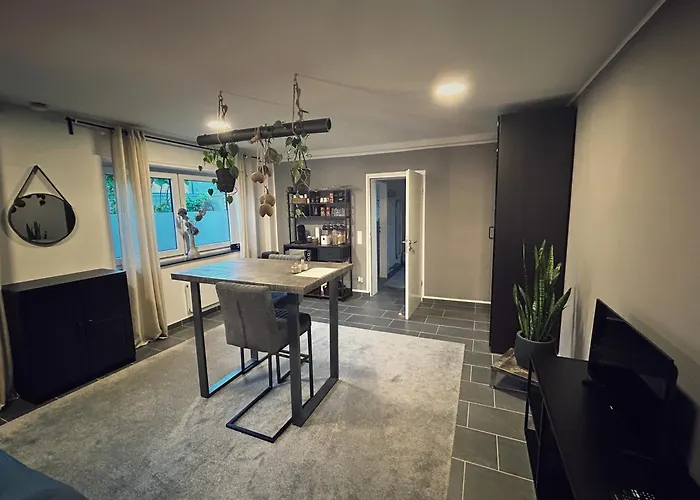 Cosy Bungalow-apartment In Ruhiger Toplage - Naehe Duesseldorf *